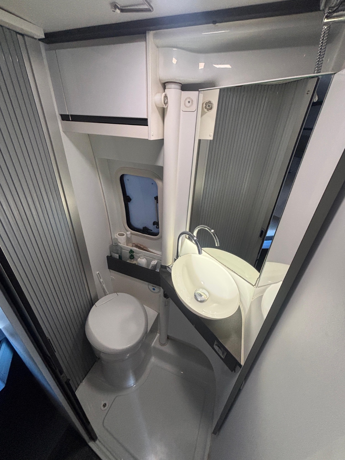 Adria Twin Supreme - Image 5